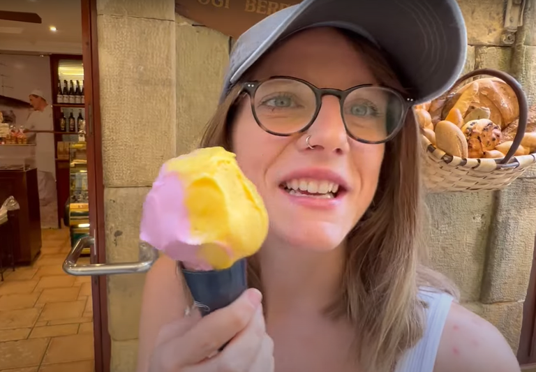 Esti Markezek uda giroko 'Desegin' kantua kaleratu du