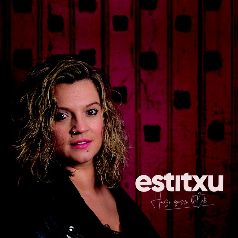 Estitxu Pinatxo: “Pixkanaka-pixkanaka emakumeon presentziak gora egin duela nabarmen iruditzen zait" Estitxu Pinatxo: “Pixkanaka-pixkanaka emakumeon presentziak gora egin duela nabarmen iruditzen zait"