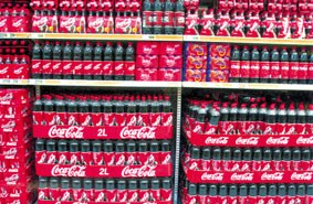 Eta afaltzeko... CocaCola eta ogia! Eta afaltzeko... CocaCola eta ogia!