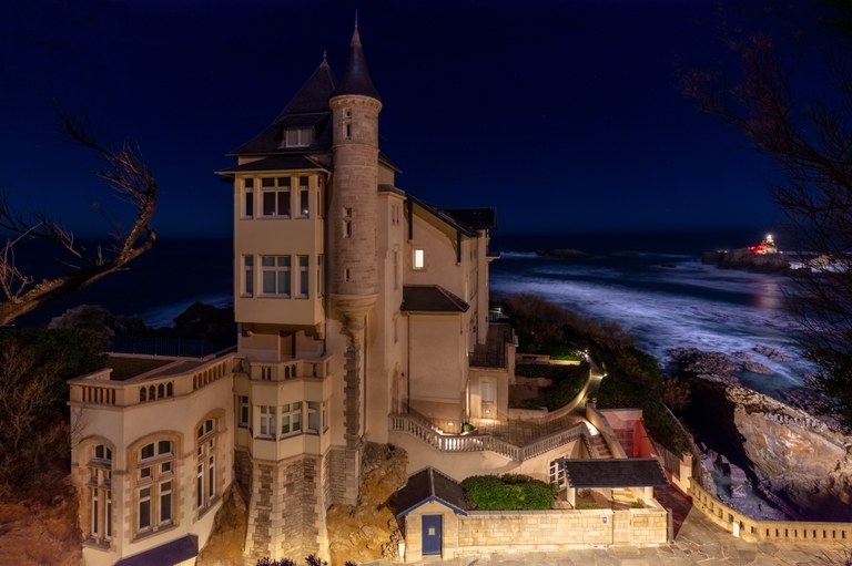 Villa_Belza,_Biarritz,_Francia,_2023-01-05,_DD_10-12_HDR.jpg