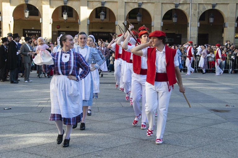 inudeak-konstituzio-plaza.jpg