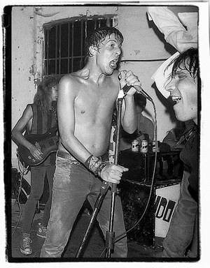 Euskal Herriko punk musika aztertzen ari dira UEUn Euskal Herriko punk musika aztertzen ari dira UEUn