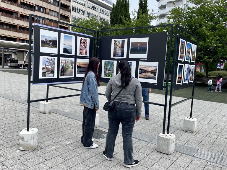 'Euskal Kultura' erakusketa kolektiboa jarri dute Gasteizen 'Euskal Kultura' erakusketa kolektiboa jarri dute Gasteizen