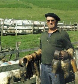Euskara, frantsesa eta gaztelera Euskara, frantsesa eta gaztelera