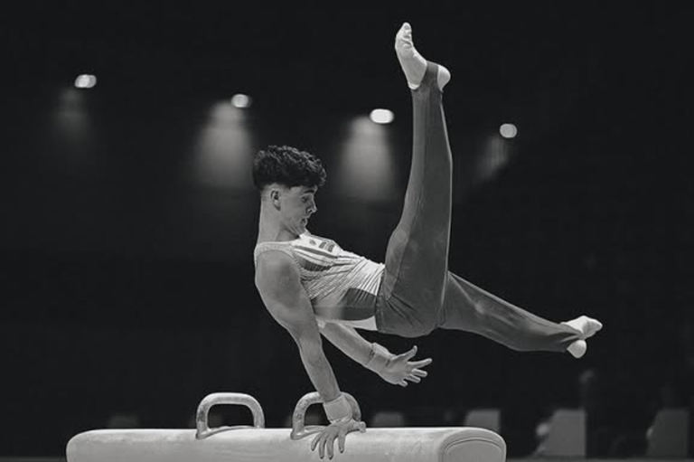 Ezagutzen al duzu gimnastika artistikoan nabarmentzen ari den gazte gasteiztarra? Ezagutzen al duzu gimnastika artistikoan nabarmentzen ari den gazte gasteiztarra?