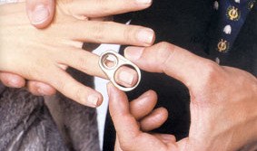 Ezkontzatik izatezko bikoteetara Ezkontzatik izatezko bikoteetara