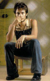 Gael Garcia Bernal: Katu begiradadun pelutxea Gael Garcia Bernal: Katu begiradadun pelutxea