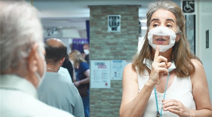 Gorrek homologatutako maskara gardenak eskatu dituzte Gorrek homologatutako maskara gardenak eskatu dituzte