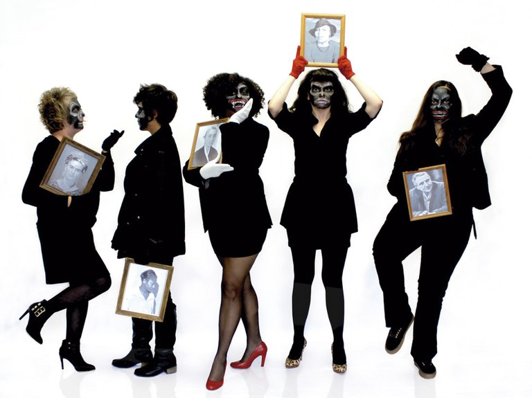 GUERRILLA GIRLS_kuadroekin.jpg