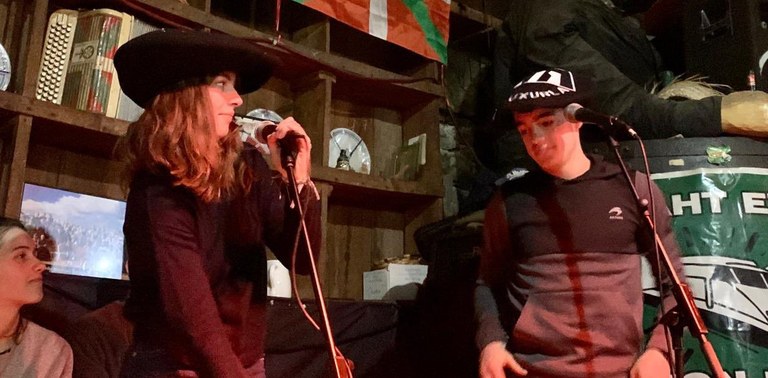 Haira Aizpuruak eta Eki Mateorenak irabazi dute Bertsuxurla txapelketa