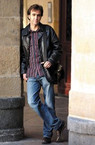 Harkaitz Cano: Irudimena hegan Harkaitz Cano: Irudimena hegan