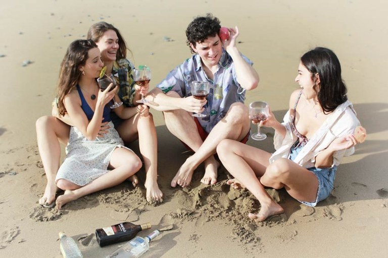 Harreman irekien eta sexualitatea ulertzeko modu berrien inguruko 'Bihar arte soilik' komedia estreinatuko dute Bilbon