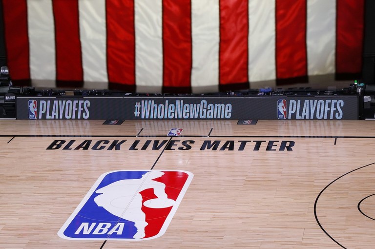 Historikoa: NBAko Milwaukee Bucks taldearen boikota Jacob Blake-en kasua dela eta Historikoa: NBAko Milwaukee Bucks taldearen boikota Jacob Blake-en kasua dela eta