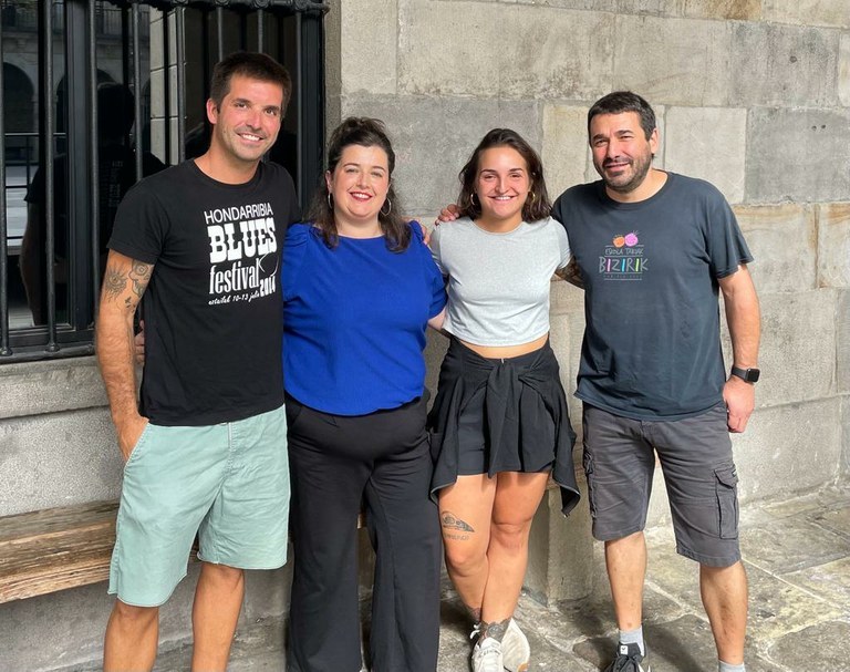 Irailaren 16an hasiko da Hitzetik Hortzera saioaren denboraldi berria, Mirari Martiarenak aurkeztuta