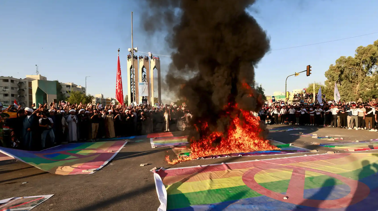 Irakeko parlamentuak homosexualitate debekatzeko lege proiektu bat txertatu nahi du