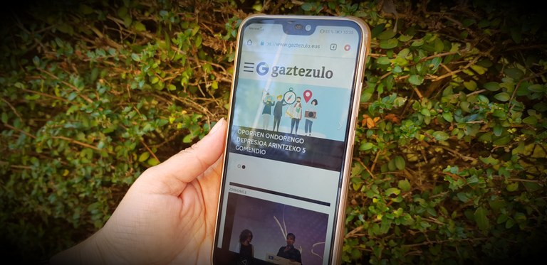 Gaztezulo.eus udan: Irakurleen 75% mugikorretatik Gaztezulo.eus udan: Irakurleen 75% mugikorretatik