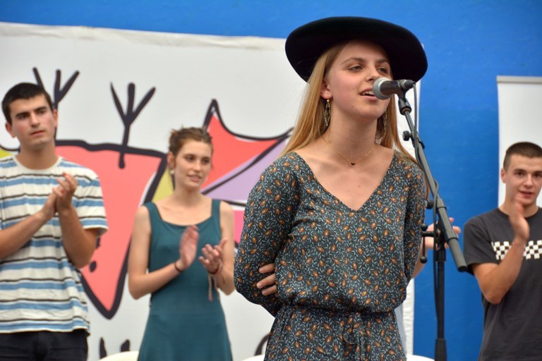 Irantzu Idoatek jantzi du Euskal Herriko Eskolarteko txapela