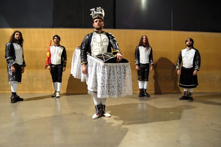 Iron eta Maider: Tradizioa & punteo amaigabeak Iron eta Maider: Tradizioa & punteo amaigabeak