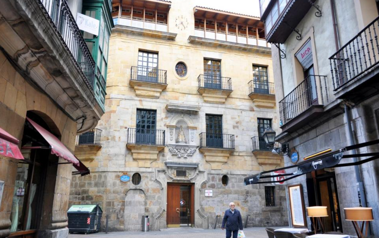 ISTORIO MISTERIOTSUAK (IV): Bilboko jauregiko pasabide sekretuak