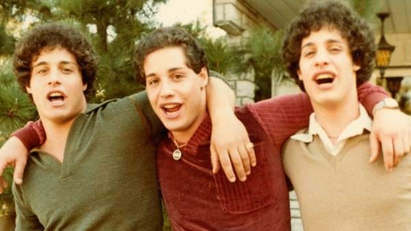 Jaiotzean bereizitako hirukien istorio bitxia saritu dute Sundancen