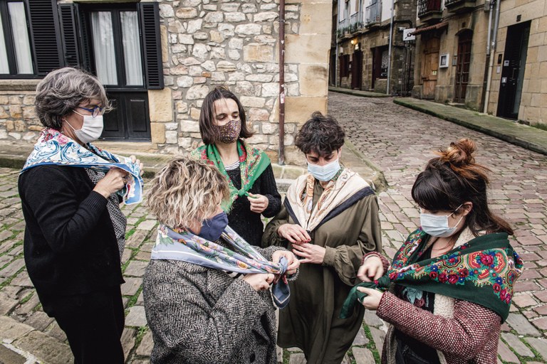 [2021eko elkarrizketa] Jaizkibel konpainia: “Tradizioaren izenean herriari bere festak lapurtu dizkiote”