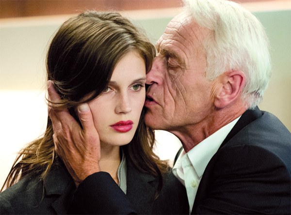 Jeune et jolie Jeune et jolie