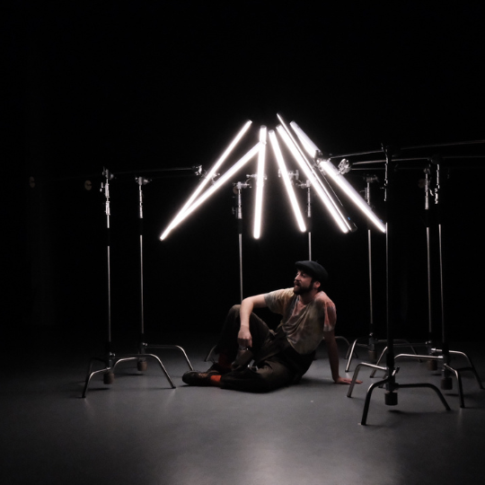 Jon Ander Urrestik 'Eukalyptus' antzezlana estreinatuko du gaur Aulestin