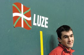 Jon Apezetxea: "Munduko kirolik politena da pilota" Jon Apezetxea: "Munduko kirolik politena da pilota"
