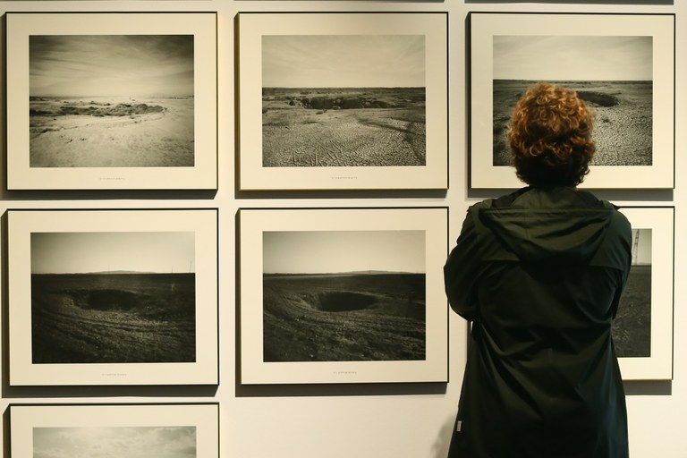 Kimia Kamvari artistaren 'Alef' erakusketa jarri dute Donostiako San Telmo Museoan