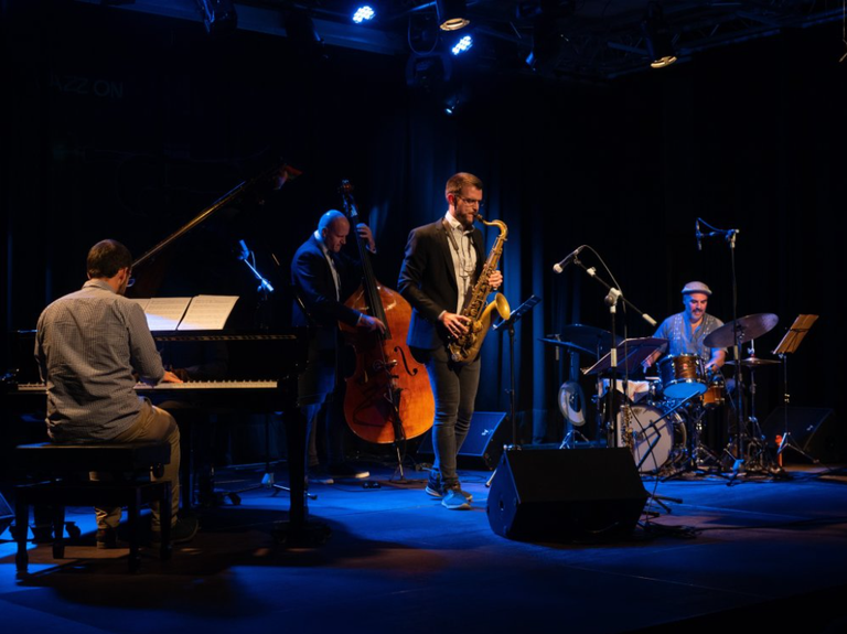 Kontzertuak, ibilbide literarioa eta upeltegietara bisita izango dira Nafarroako Kultur programaren barruan