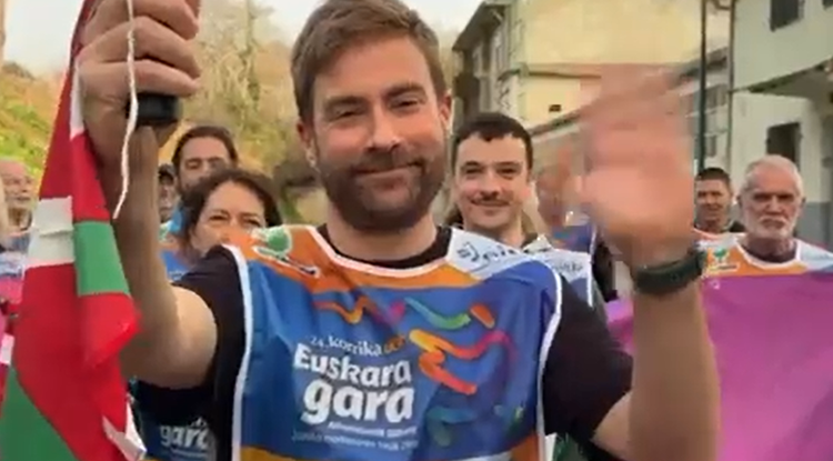 Korrikaren dokumentalean parte har dezakezu bideoa grabatuz