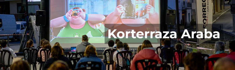 Korterraza jaialdia film laburren proiekzioak egiten ari da Araban
