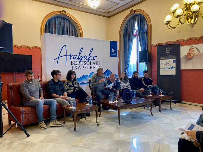 Larunbatean jokatuko da Arabako Bertsolari Txapelketako finala