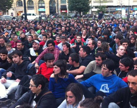 Larunbatean manifestaldia egingo dute Donostian, 86/08 auzian zigortutako gazteen alde Larunbatean manifestaldia egingo dute Donostian, 86/08 auzian zigortutako gazteen alde