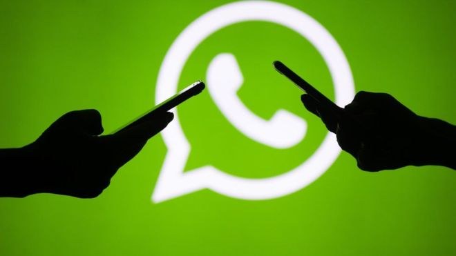 Laster 16 urtetik beherakoentzat WhatsApp-ik ez Laster 16 urtetik beherakoentzat WhatsApp-ik ez