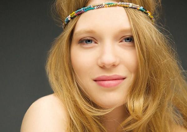 Lea Seydoux: Burgesiaren xarma zuhurra Lea Seydoux: Burgesiaren xarma zuhurra