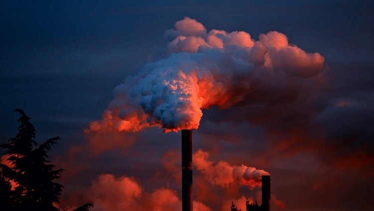Lehen 200 urte behar ziren atmosferan CO2 kantitateak igotzeko, orain lau urte besterik ez dira behar Lehen 200 urte behar ziren atmosferan CO2 kantitateak igotzeko, orain lau urte besterik ez dira behar