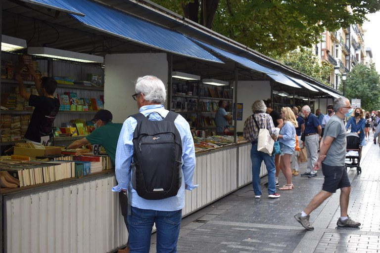Liburu Zahar eta Okasiozkoen Azoka Donostian