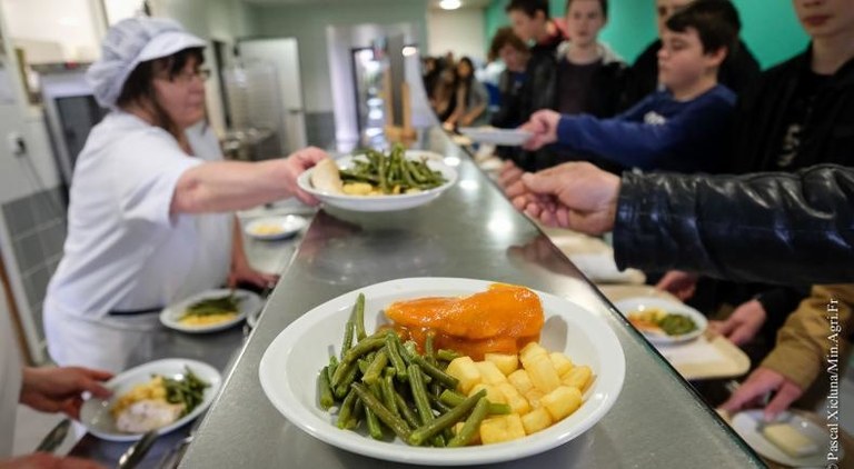 Lyongo eskoletan menu begetarianoa ezarri dute Lyongo eskoletan menu begetarianoa ezarri dute