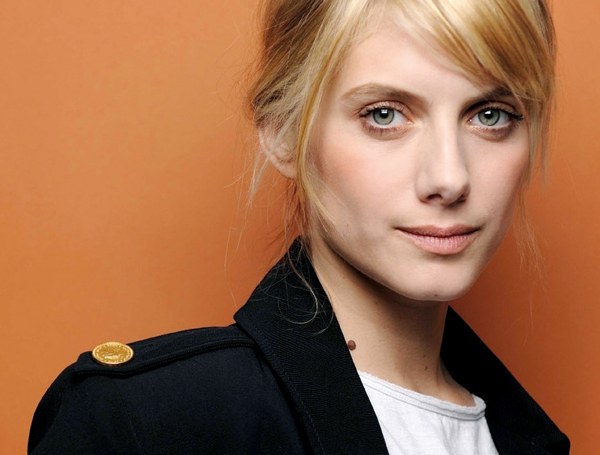 Mélanie Laurent: Artista sena Mélanie Laurent: Artista sena