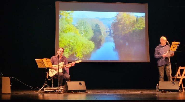 Musikaz lagundutako hiru poesia errezitaldi egingo dituzte Iruñean