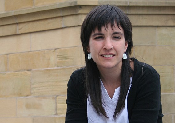 Naiara Sampedro: "Gazte lokalak klandestinitatetik atera behar ditugu" Naiara Sampedro: "Gazte lokalak klandestinitatetik atera behar ditugu"