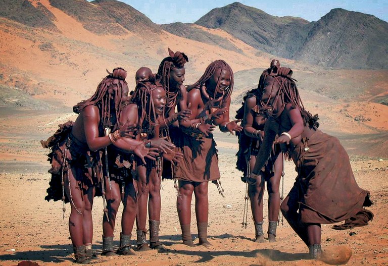Namibia: Hondartza infinituen basamortua Namibia: Hondartza infinituen basamortua