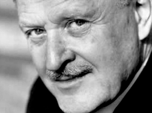 Nazim Hikmet: Turkia beti bizkarrean Nazim Hikmet: Turkia beti bizkarrean