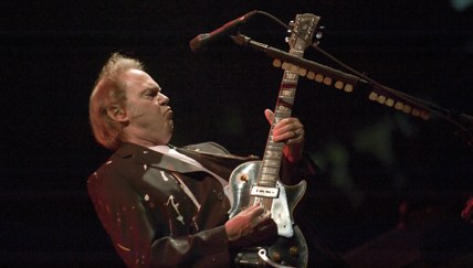 Neil Young: Badator Torontoko hartza Neil Young: Badator Torontoko hartza