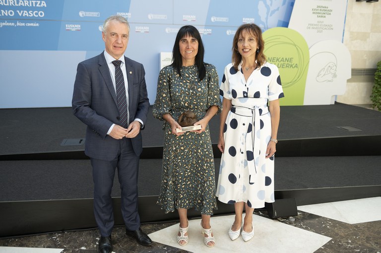 Nekane Balluerkak Euskadi Ikerkuntza Saria jaso du Nekane Balluerkak Euskadi Ikerkuntza Saria jaso du