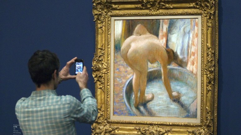 Orsay museoak barkamena eskatu du emakume bati bere eskoteagatik sarrera ukatzeagatik Orsay museoak barkamena eskatu du emakume bati bere eskoteagatik sarrera ukatzeagatik
