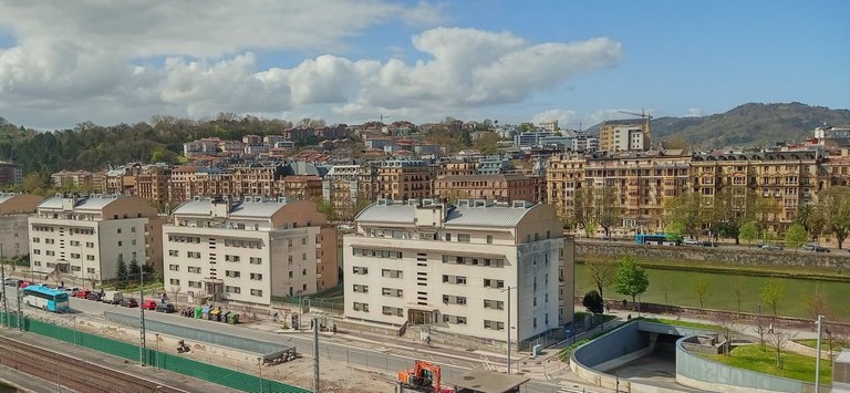 Osasun larrialdiak Euskal Herriko gazteen emantzipazioa atzeratu du Osasun larrialdiak Euskal Herriko gazteen emantzipazioa atzeratu du
