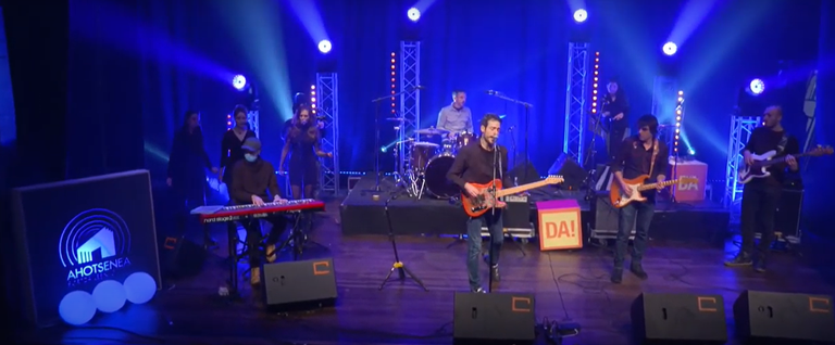 Ostegunean irekiko dute Durangoko Azokako Ahotsenean liburu eta disko aurkezpenak egiteko izen-ematea