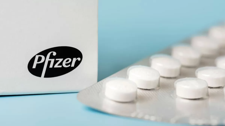 Pfizer erakundeak koronabirusaren aurkako pilula iragarri du urte bukaerarako Pfizer erakundeak koronabirusaren aurkako pilula iragarri du urte bukaerarako